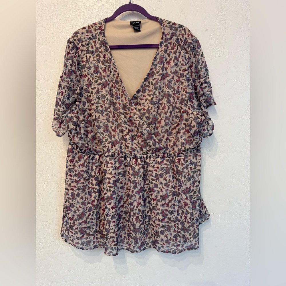 Torrid Womens 4X Purple Ditsy Floral Short Sleeves Chiffon Babydoll Blouse - Picture 11 of 16